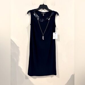 R&M Richard Dress Size 6 Elegant Navy w/Jewelry attached Sleeveless Dress